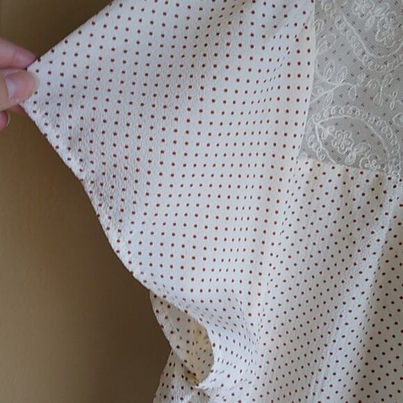 Perch by Blue Pepper polka Dot Flutter cap sleeve clean casual classic Blouse 2x - Picture 6 of 9